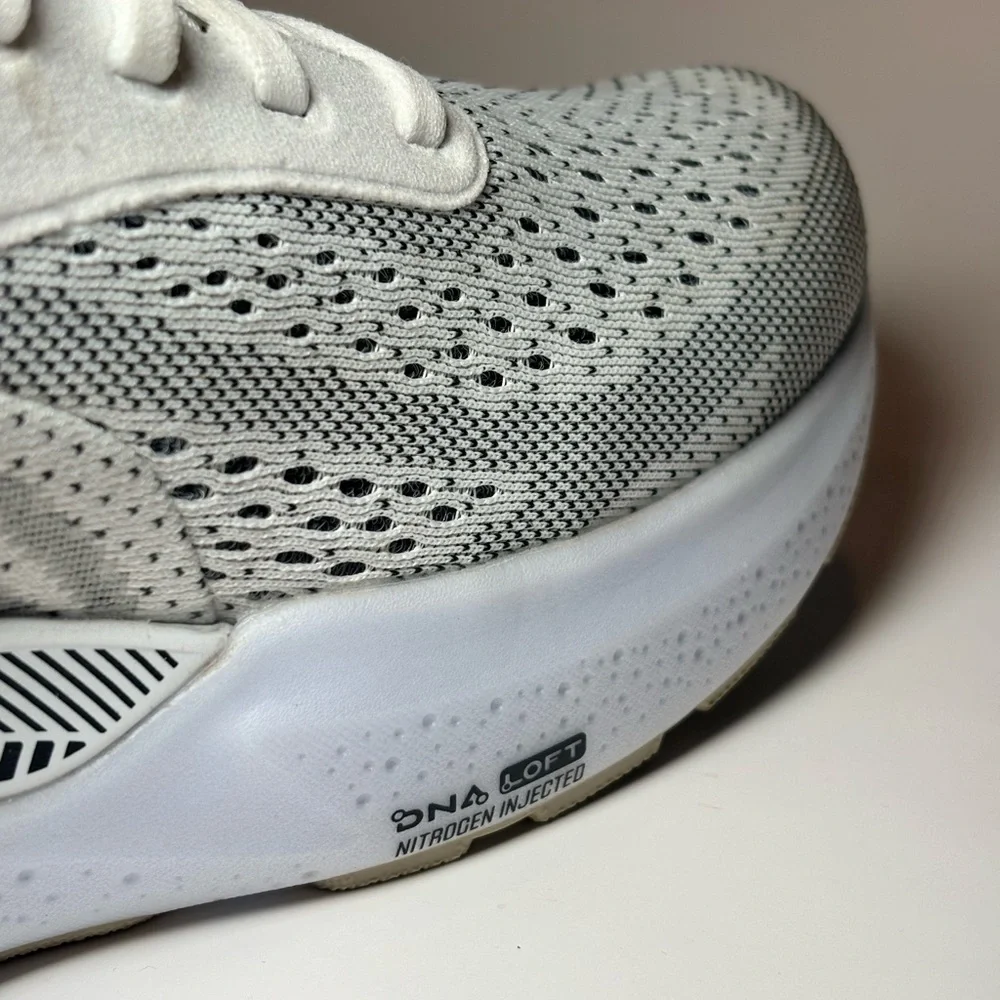 Brand New Brooks Adrenaline GTS 24 in the box. Women's size 9 🔥🔥supreme comfort - Picture 12 of 15